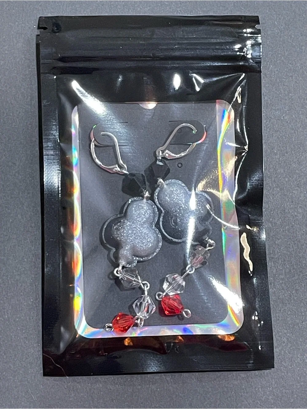 Twisted Wonderland Inspired Groovy Candy Earrings Trey Clover (Nightmare Suit)